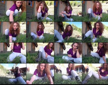 little_izzi — 9 minute Chaturbate female cam show recording, 480p, May 28, 2017