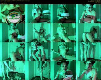GoldenKittee — 29 minute MyFreeCams cam show recording, 480p, Mar 18, 2019