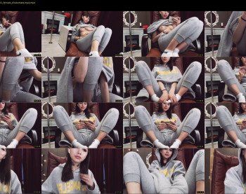 hollyextra — 33 minute Chaturbate female cam show recording, 720p, Apr 9, 2019
