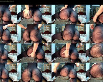 little_izzi — 29 minute Chaturbate female cam show recording, 1080p, Apr 22, 2019